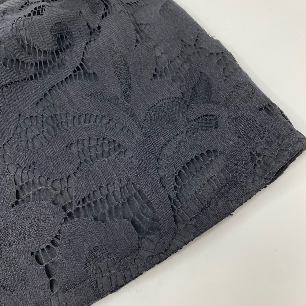 Sea New York Shorts Sz 2 Black Lace Paper Bag
